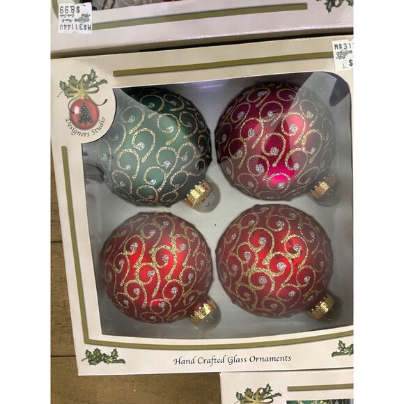 VTG Designers Studio Lot of 20 Red & Green Hand Crafted Glass Ornaments Christma - Picture 2 of 2